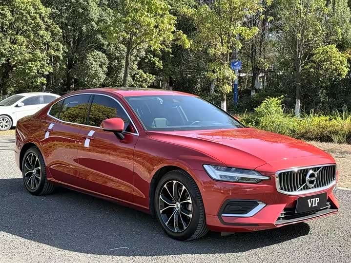 Фото 3 - Volvo S60