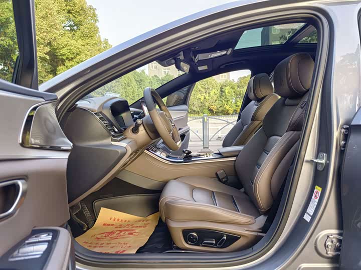 Фото 13 - BYD Han