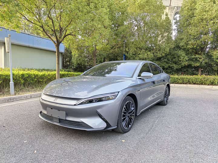 Фото 2 - BYD Han