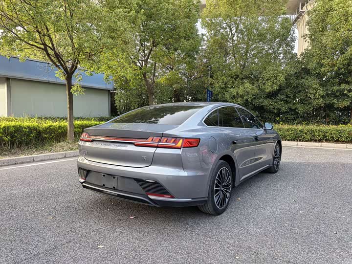 Фото 8 - BYD Han