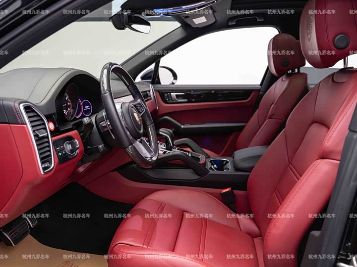 Фото 9 - Porsche Cayenne