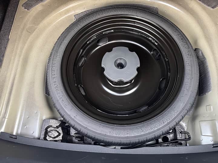 Фото 18 - Volkswagen Passat