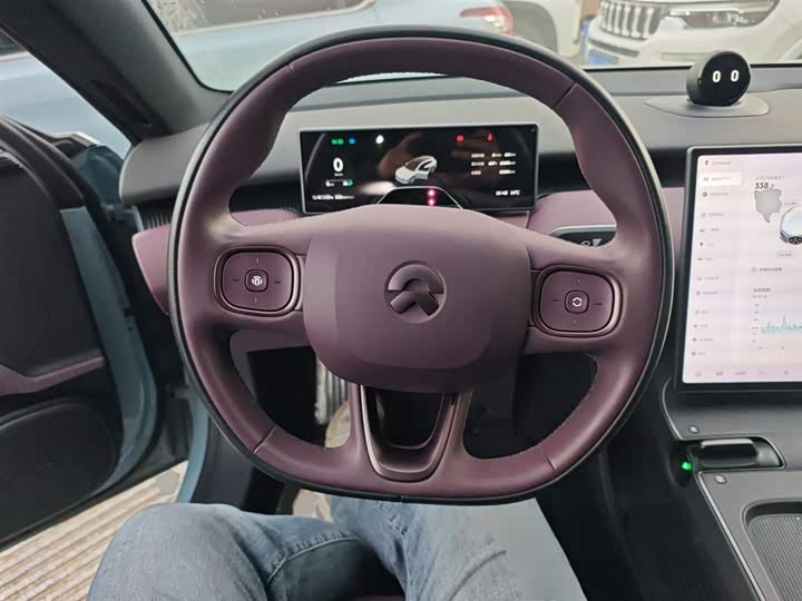 Фото 11 - Nio ET5T