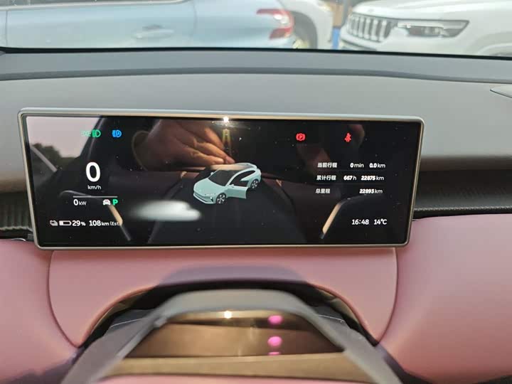 Фото 12 - Nio ET5T