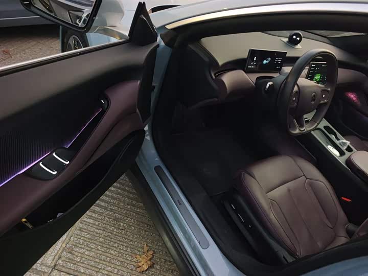 Фото 16 - Nio ET5T