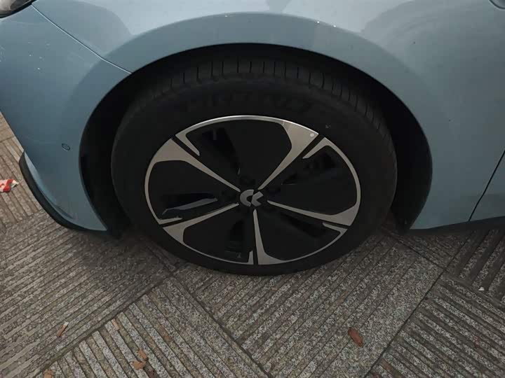 Фото 23 - Nio ET5T