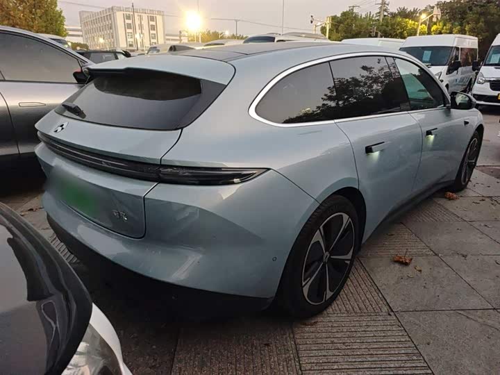 Фото 7 - Nio ET5T