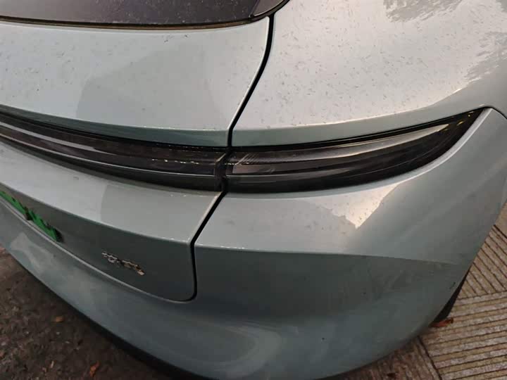 Фото 8 - Nio ET5T