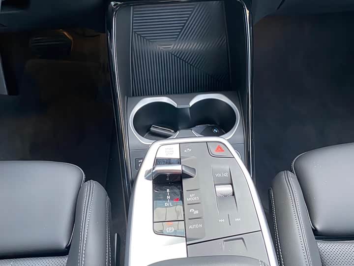 Фото 10 - BMW X2