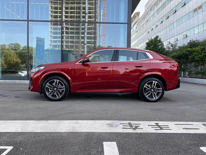 Фото 13 - BMW X2