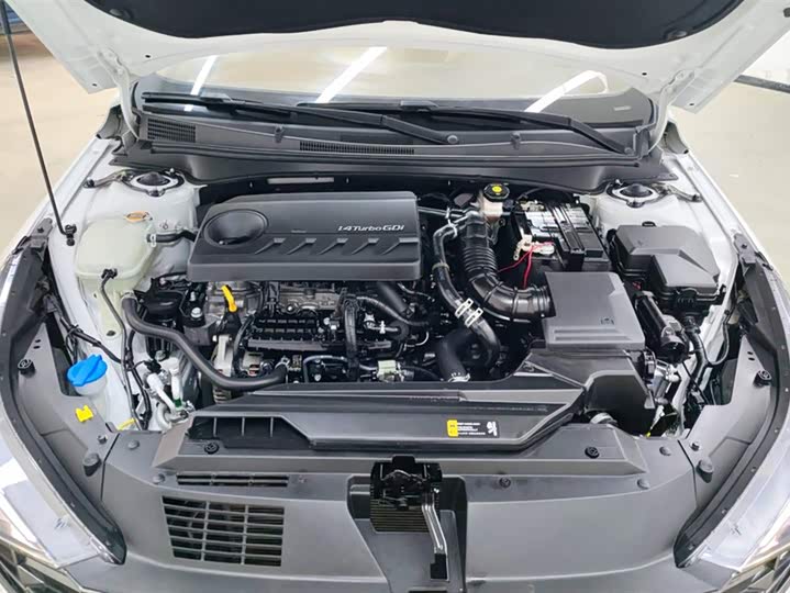 Фото 10 - Hyundai Elantra N line