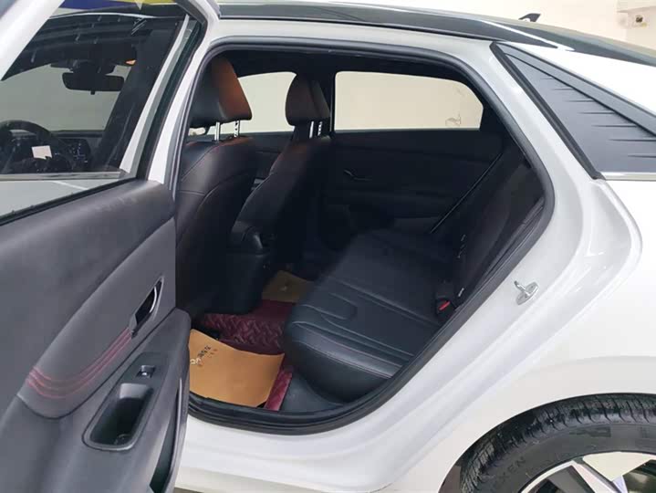 Фото 11 - Hyundai Elantra N line