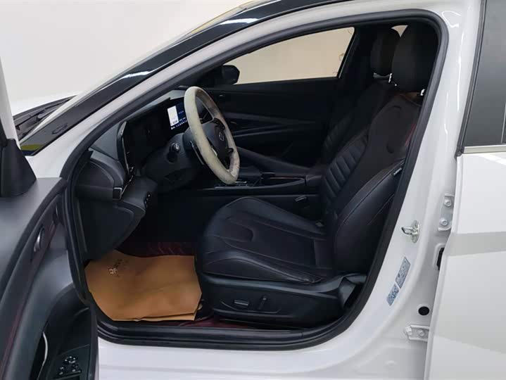 Фото 9 - Hyundai Elantra N line