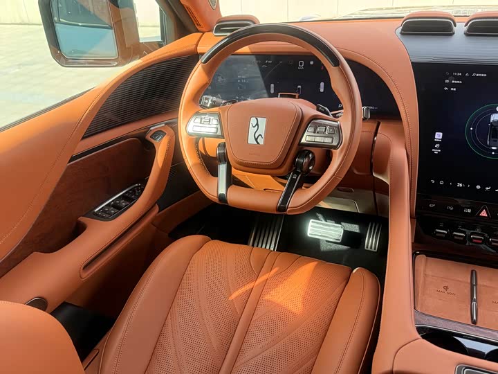 Фото 17 - BYD Yangwang U8