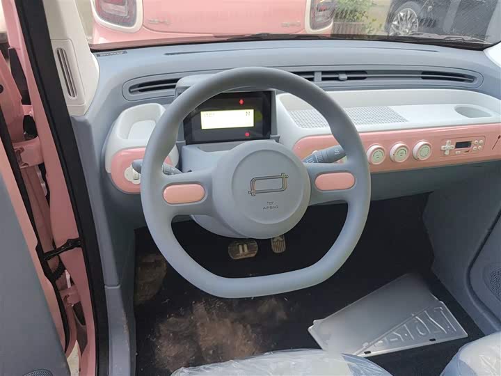 Фото 11 - Bestune Pony