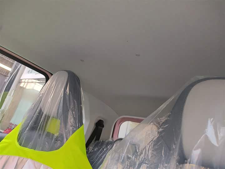 Фото 18 - Bestune Pony