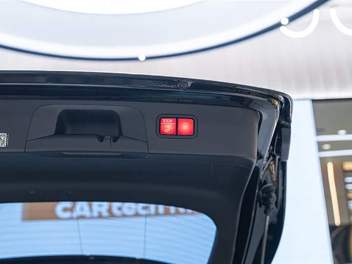 Фото 10 - Mercedes-Benz GLC-Class AMG