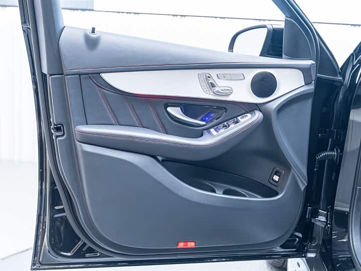 Фото 20 - Mercedes-Benz GLC-Class AMG