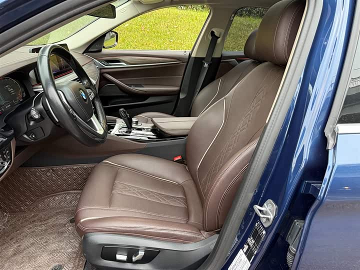 Фото 8 - BMW 5 Series