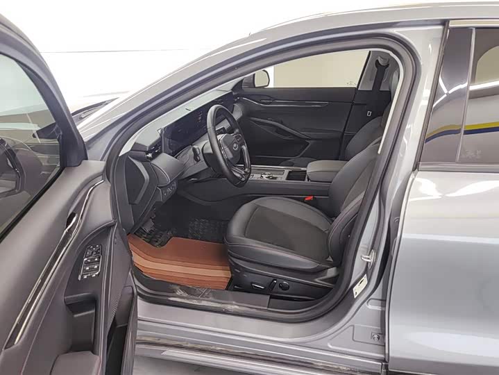 Фото 9 - Ford Mondeo