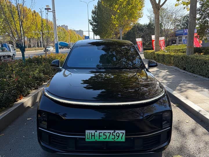 Фото 1 - LiXiang L8