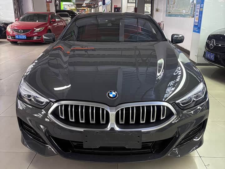 Фото 2 - BMW 8 Series