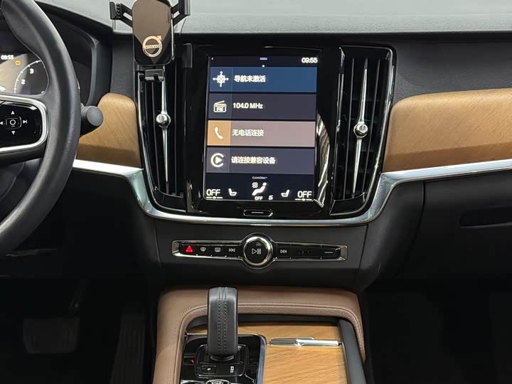 Фото 25 - Volvo S90