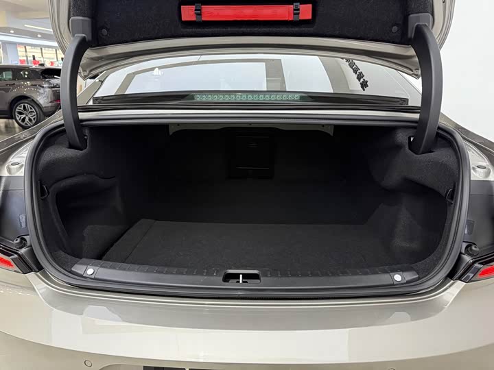 Фото 28 - Volvo S90