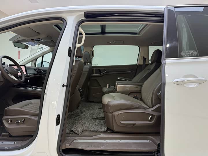 Фото 4 - Volkswagen Viloran