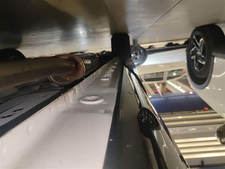 Фото 22 - Roewe RX5 Hybrid