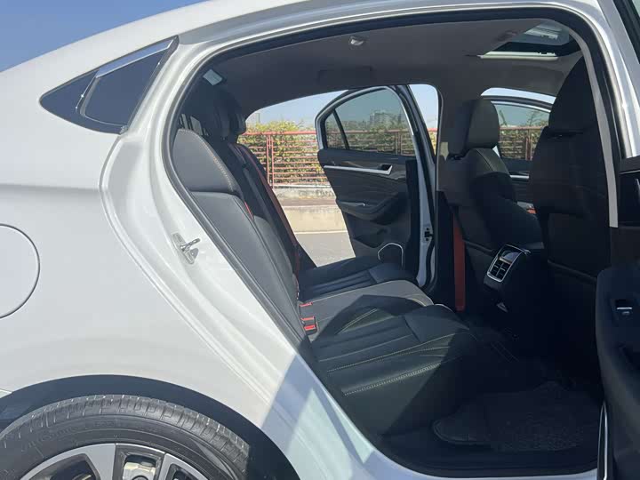 Фото 10 - Chery Omoda S5 GT (Arrizo 5 GT)