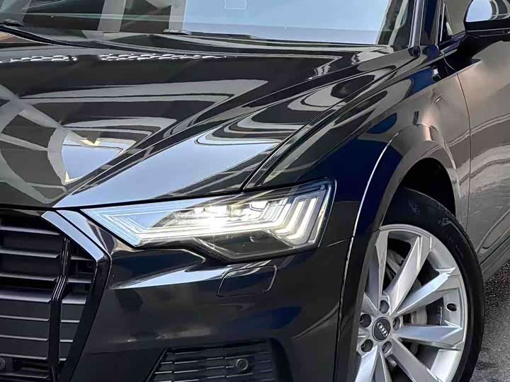 Фото 8 - Audi A6