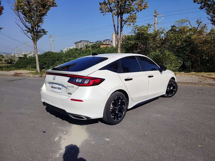 Фото 4 - Honda Civic