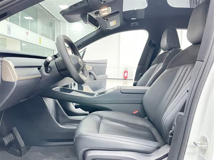 Фото 11 - Nio Onvo L60