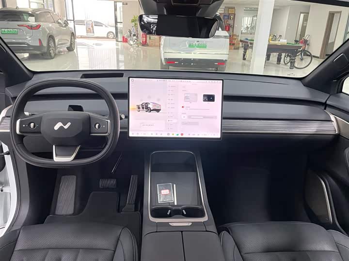 Фото 17 - Nio Onvo L60