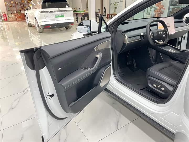 Фото 9 - Nio Onvo L60