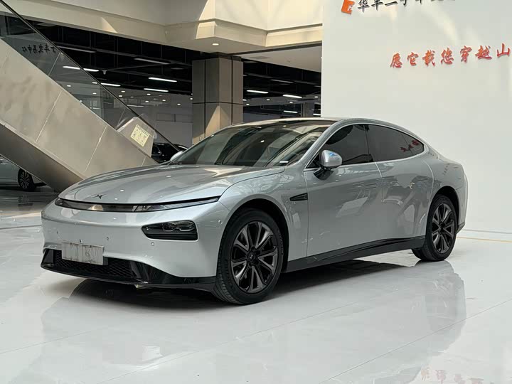 Фото 1 - XPeng P7