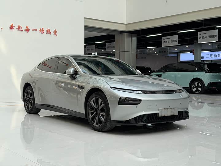 Фото 3 - XPeng P7