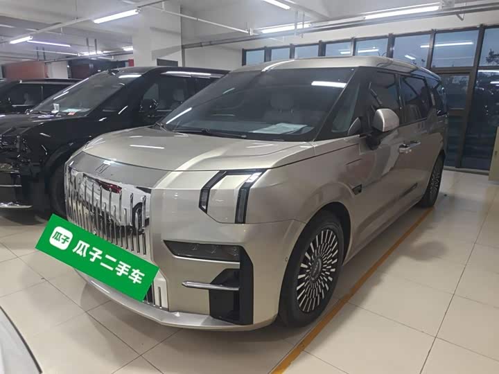 Фото 1 - Zeekr 009