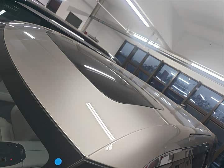 Фото 27 - Zeekr 009