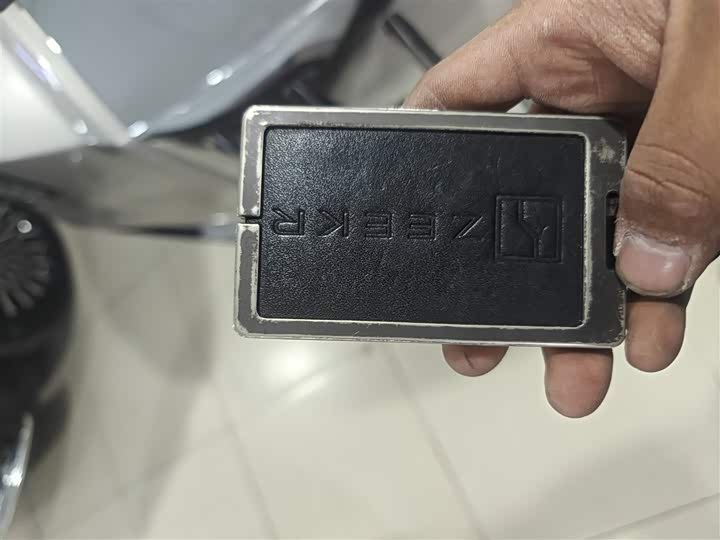 Фото 9 - Zeekr 009