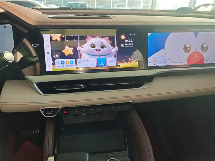 Фото 13 - Geely Monjaro