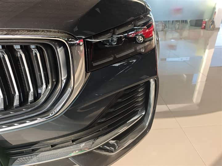 Фото 24 - Geely Monjaro