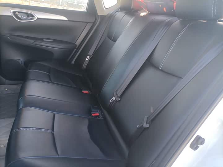 Фото 17 - Nissan Sylphy