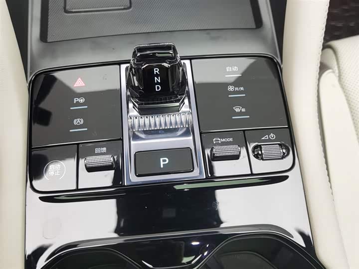 Фото 13 - BYD Song Plus Hybrid/EV