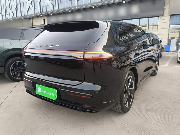 Фото 7 - Exeed Sterra ET