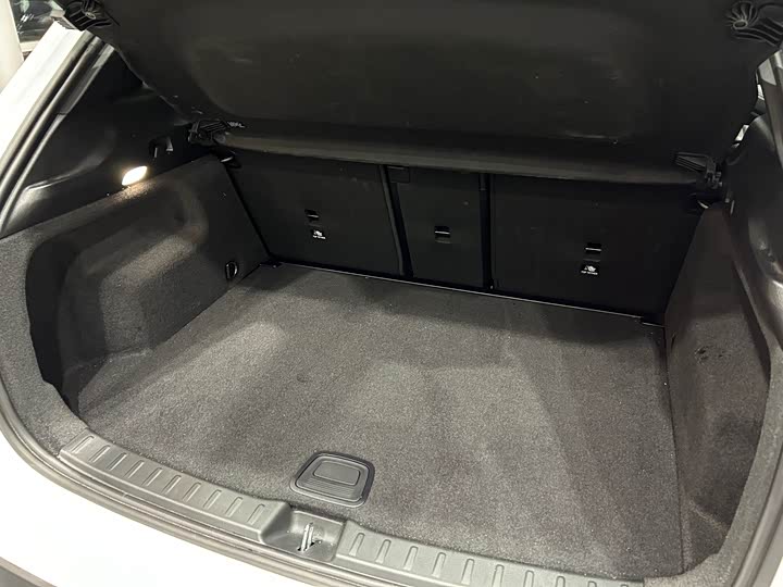 Фото 12 - Mercedes-Benz GLA-Class