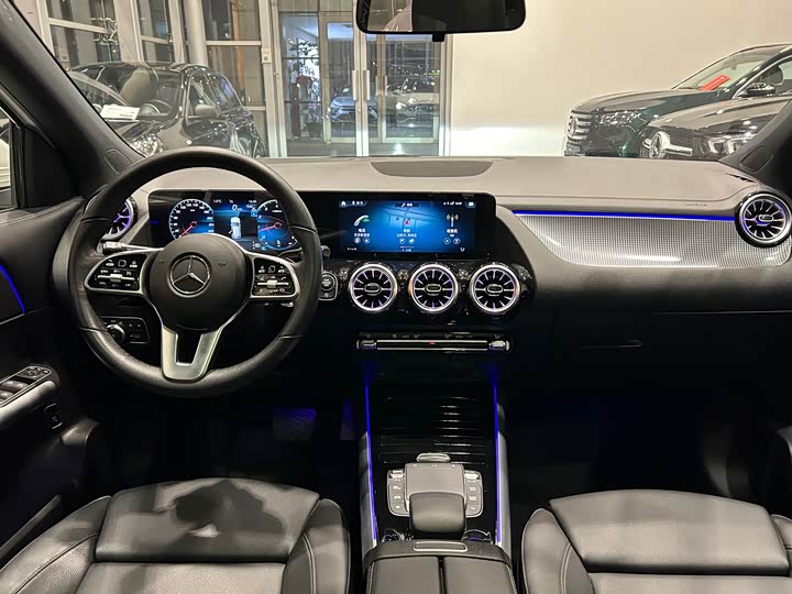 Фото 8 - Mercedes-Benz GLA-Class