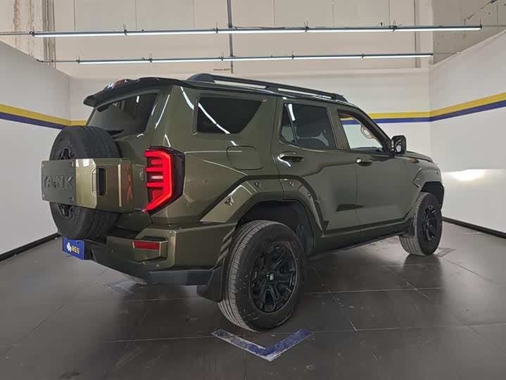 Фото 3 - Tank 400 Hybrid