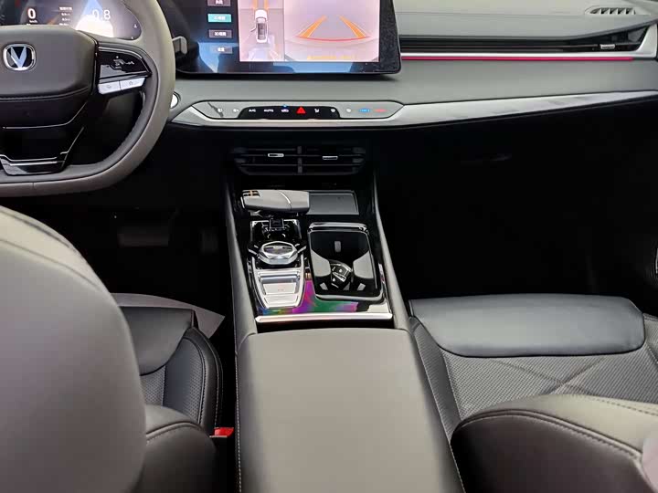 Фото 9 - Changan Raeton Plus